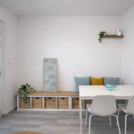 Leon Flat Apartament Peschiera del Garda